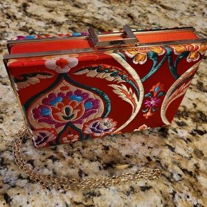 Embroidered Clutch / Shoulder Bag
